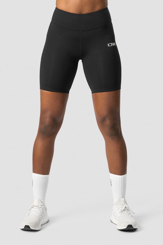 scrunch v-shape biker shorts black